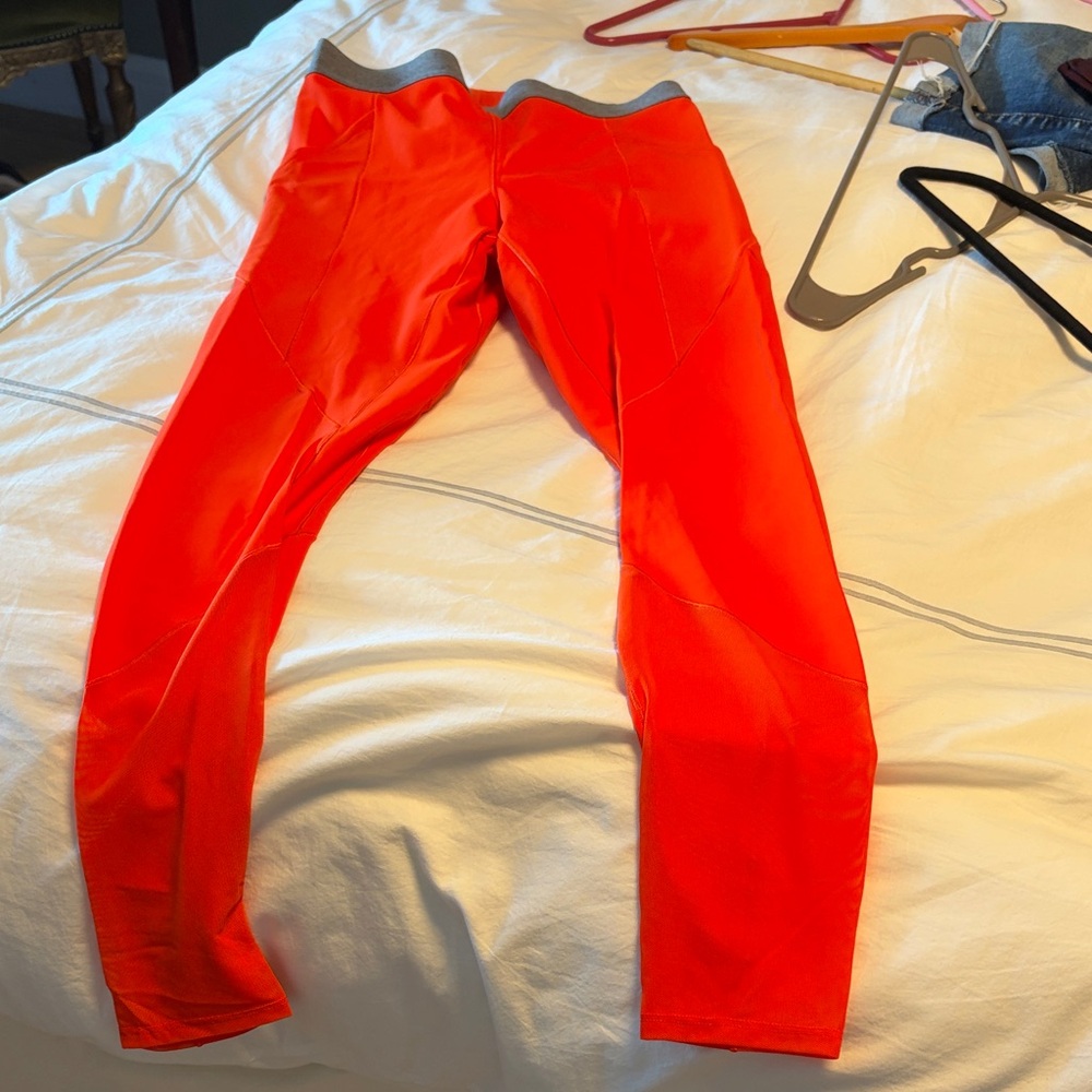 Bright orange Active Leggings with Contrast Waistband and mesh